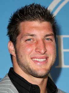 Tebow smile 225x300 4 Lessons From Tim Tebow